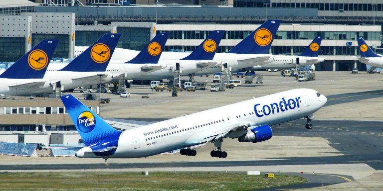 Το 50% των πτήσεων της γερμανικής Condor είναι προς Ελλάδα! Τι να προσέχουν οι πελάτες σε καφέ, εστιατόρια και μπαρ.