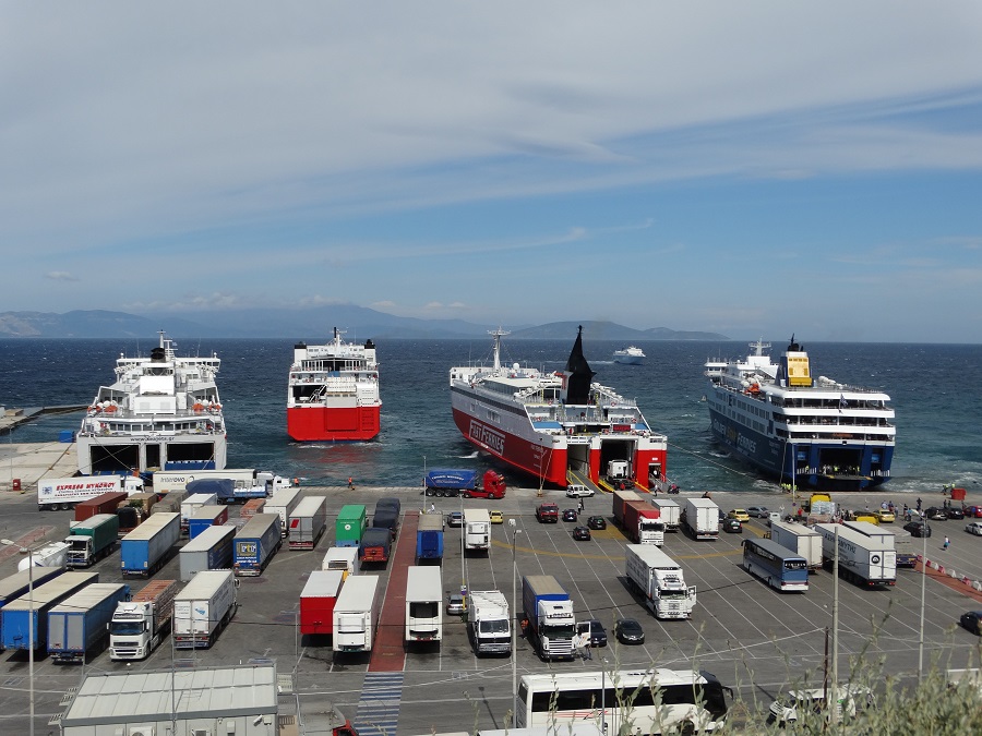 Γ. Πλακιωτάκης: 50% λιγότεροι επιβάτες στα πλοία τον Ιούνιο - Όλη η ανακοίνωση του Λιμεναρχείου Άνδρου για τα νέα μέτρα…