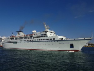 H Salamis Cruise Lines στην Άνδρο
