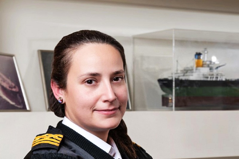 H πρώτη γυναίκα πλοίαρχος σε δεξαμενόπλοιο της Andriaki Shipping