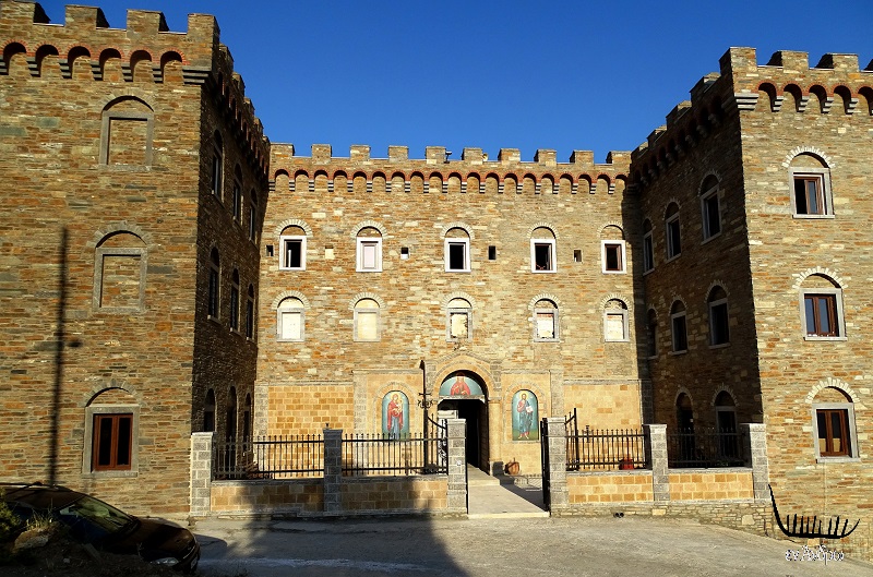 Γιατί οι Κύπριοι επισκέπτονται  το μοναστήρι της Αγίας Μαρίνας στην Άνδρο;