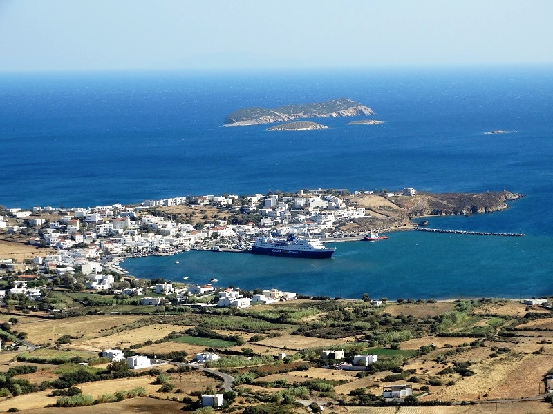 ΑΠΑΝΤΗΣΗ ΕΠΑΓΓΕΛΜΑΤΙΩΝ ΓΑΥΡΙΟΥ: Το λιμάνι μας θα καλωσορίζει κάθε επισκέπτη στο νησί μας