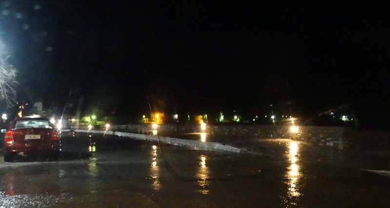 Σκηνές από τη νυχτερινή καταιγίδα στο Κόρθι