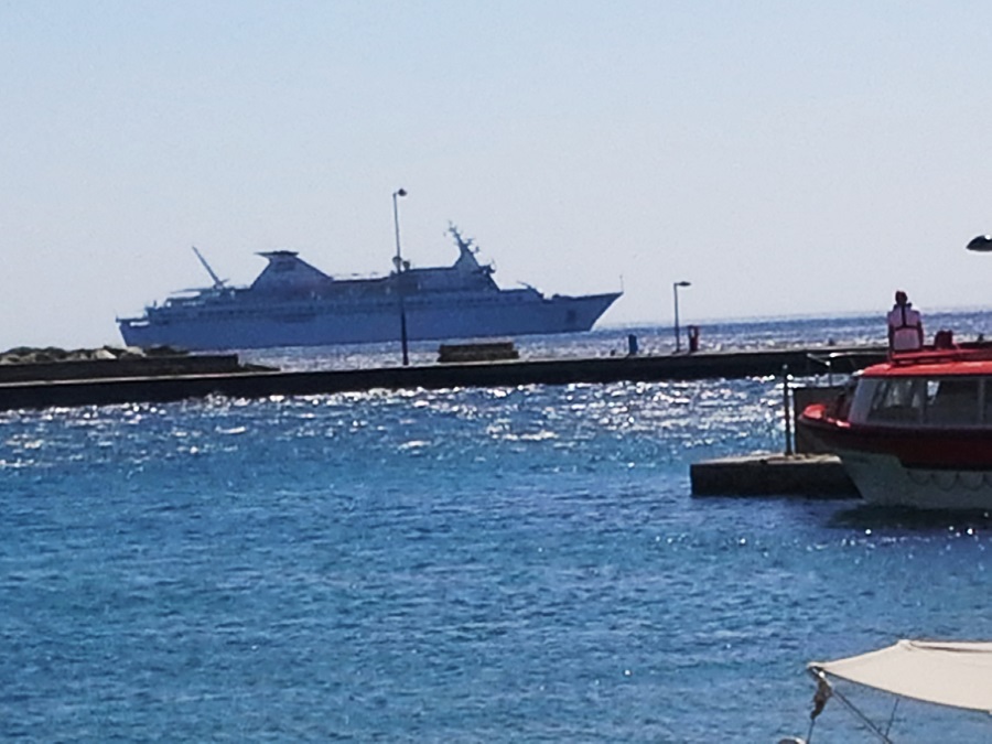 Αναχώρησε το απόγευμα από Άνδρο το κυπριακό κρουαζιερόπλοιο Salamis